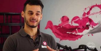 Project Happiness: Το πρόγραμμα γυμναστικής pilates από τον Ξενοφώντα Κουτσουλιά Project Happiness: Το πρόγραμμα γυμναστικής pilates από τον Ξενοφώντα Κουτσουλιά