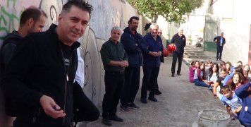 Μιλώντας στα παιδιά