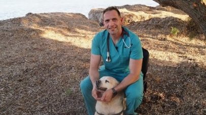 Project Happiness: Λεϊσμανίωση και εμβολιασμός από τον Μάνο Βουγαζιανό Project Happiness: Λεϊσμανίωση και εμβολιασμός από τον Μάνο Βουγαζιανό