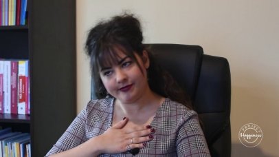 Project Happiness: Επικοινωνία με κωφούς από τη Βιργινία Μαρτάκη Project Happiness: Επικοινωνία με κωφούς από τη Βιργινία Μαρτάκη