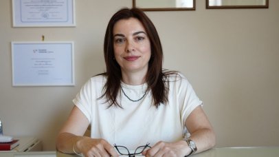 Project Happiness: Η εικόνα κοριτσιών και τα μέσα κοινωνικής δικτύωσης από Ελένη Τσατσαρώνη Project Happiness: Η εικόνα κοριτσιών και τα μέσα κοινωνικής δικτύωσης από Ελένη Τσατσαρώνη