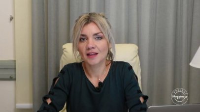 Project Happiness: Η ψυχογενής ανορεξία από τη Μαριάννα Κριμιζή Project Happiness: Η ψυχογενής ανορεξία από τη Μαριάννα Κριμιζή