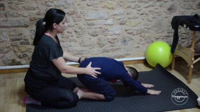 Project Happiness: Σκολίωση και τρόποι αντιμετώπισης από τη Σταματία Φωτεινού Project Happiness: Σκολίωση και τρόποι αντιμετώπισης από τη Σταματία Φωτεινού