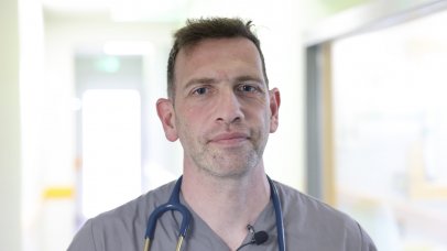 Project Happiness: Δήγματα στα κατοικίδια από τον Μάνο Βουγαζιανό Project Happiness: Δήγματα στα κατοικίδια από τον Μάνο Βουγαζιανό