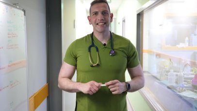 Project Happiness: Καλοκαιρινές περιπέτειες κατοικιδίων από τον Μάνο Βουγαζιανό Project Happiness: Καλοκαιρινές περιπέτειες κατοικιδίων από τον Μάνο Βουγαζιανό