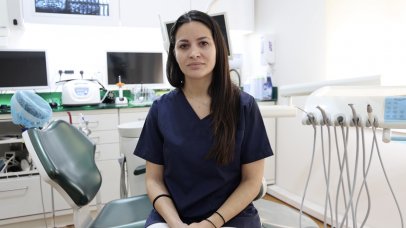 Project Happiness: Οι ολικές οδοντοστοιχίες από την Κέλλυ Γεραλή Project Happiness: Οι ολικές οδοντοστοιχίες από την Κέλλυ Γεραλή