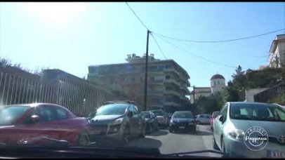 Project Happiness: Αντίθετη συνάντηση οχημάτων από τον Παντελή Κουνιάδη Project Happiness: Αντίθετη συνάντηση οχημάτων από τον Παντελή Κουνιάδη