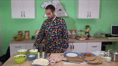 Project Happiness: Μετατροπή μεσημεριανού φαγητού σε βραδινό από τον Στυλιανό Κάρλο Project Happiness: Μετατροπή μεσημεριανού φαγητού σε βραδινό από τον Στυλιανό Κάρλο