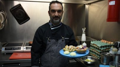 Project Happiness: Burger κοτόπουλο από την Πιπερόριζα Project Happiness: Burger κοτόπουλο από την Πιπερόριζα